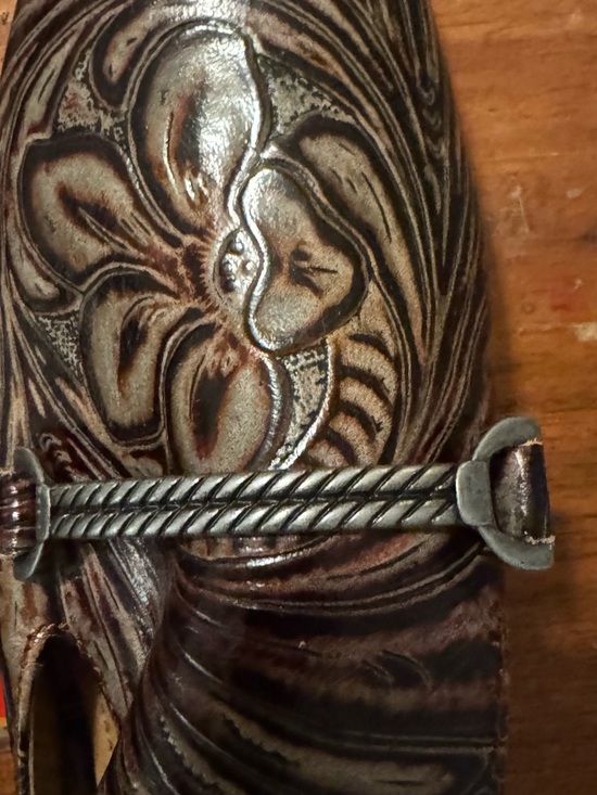 Patricia Nash Shoes - New Patricia Nash shoes embossed tooled leather floral detailing metal metallic